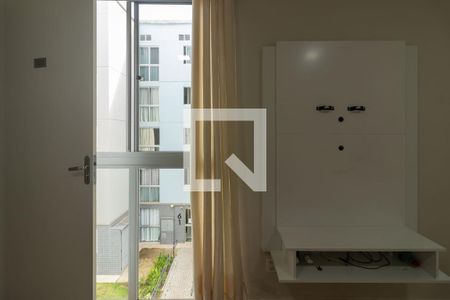 Sala de apartamento para alugar com 2 quartos, 45m² em Parque Ipê, São Paulo