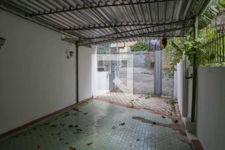 Sala de casa à venda com 2 quartos, 150m² em Alto de Pinheiros, São Paulo