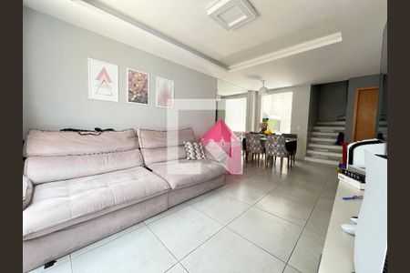 Sala de casa à venda com 2 quartos, 140m² em Vila Guarani (z Sul), São Paulo