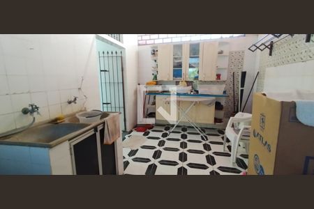 Casa para alugar com 450m², 5 quartos e 8 vagas Casa para alugar com 450m², 5 quartos e 8 vagasÁrea de Serviço