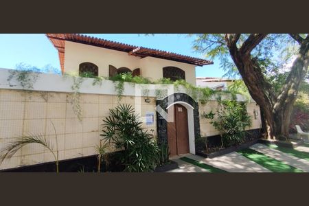 Casa para alugar com 450m², 5 quartos e 8 vagas Casa para alugar com 450m², 5 quartos e 8 vagasFachada