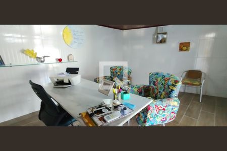 Casa para alugar com 450m², 5 quartos e 8 vagas Casa para alugar com 450m², 5 quartos e 8 vagasEscritório