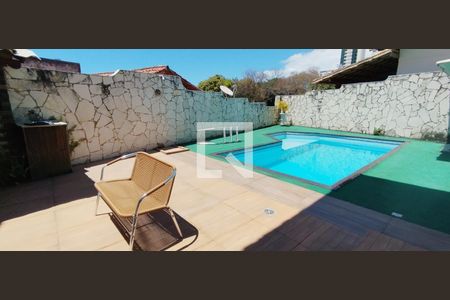 Casa para alugar com 450m², 5 quartos e 8 vagas Casa para alugar com 450m², 5 quartos e 8 vagasPiscina