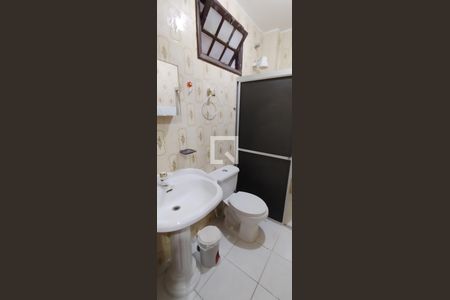 Casa para alugar com 450m², 5 quartos e 8 vagas Casa para alugar com 450m², 5 quartos e 8 vagasBanheiro