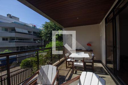 Varanda de apartamento para alugar com 4 quartos, 190m² em Recreio dos Bandeirantes, Rio de Janeiro