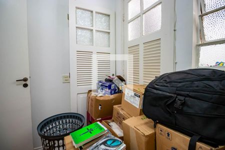 Quarto de Serviço de apartamento à venda com 2 quartos, 80m² em Icaraí, Niterói