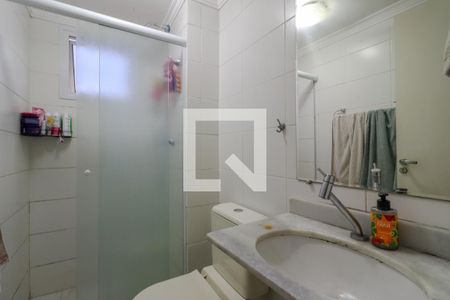 Banheiro de apartamento à venda com 2 quartos, 46m² em Vila Emir, São Paulo