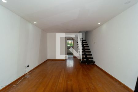 Sala de casa à venda com 4 quartos, 380m² em Vila Regente Feijó, São Paulo