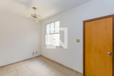 Sala 2 de casa para alugar com 3 quartos, 240m² em Jardim America, Belo Horizonte