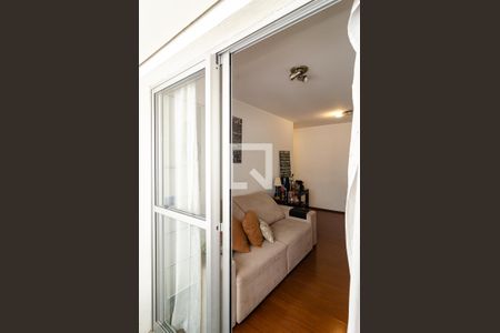 Varanda de apartamento à venda com 2 quartos, 56m² em Vila Guarani (zona Sul), São Paulo