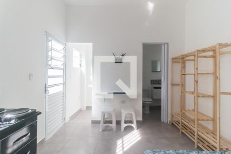 Quarto/Cozinha de kitnet/studio para alugar com 1 quarto, 20m² em Jardim Cecilia, Mogi das Cruzes