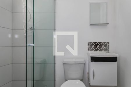 Banheiro de apartamento para alugar com 1 quarto, 20m² em Jardim Cecilia, Mogi das Cruzes