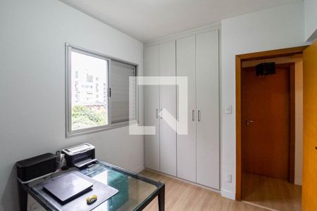 Quarto 1 de apartamento à venda com 3 quartos, 95m² em Sagrada Família, Belo Horizonte
