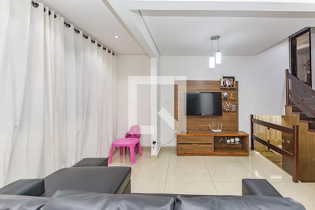 Sala 1 de casa à venda com 3 quartos, 250m² em Conjunto California, Belo Horizonte