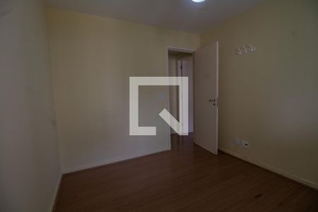 Quarto 1  de apartamento para alugar com 2 quartos, 54m² em Barra da Tijuca, Rio de Janeiro