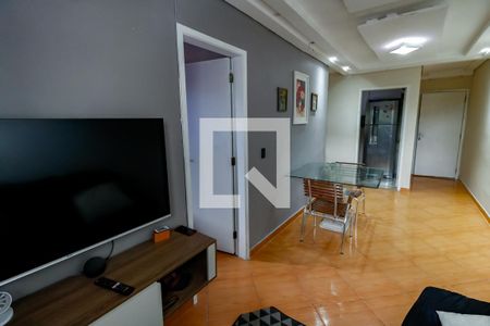 Sala de apartamento para alugar com 3 quartos, 57m² em Parque Munhoz, São Paulo