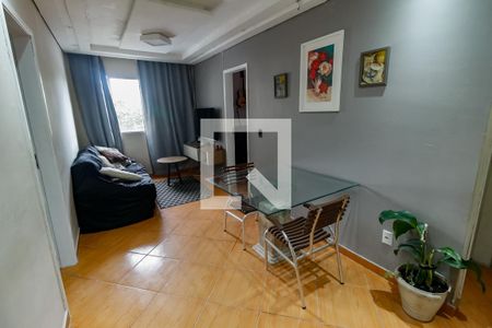 Sala de apartamento para alugar com 3 quartos, 57m² em Parque Munhoz, São Paulo