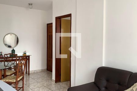 Sala de apartamento para alugar com 2 quartos, 93m² em Guilhermina, Praia Grande