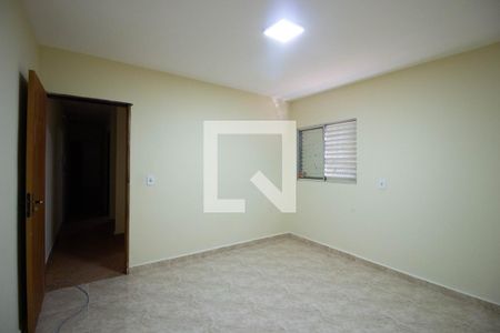 Quarto 2 de casa para alugar com 3 quartos, 250m² em Parque Guarani, São Paulo