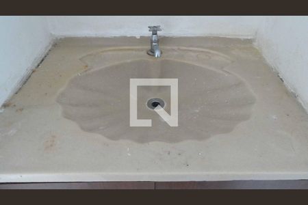 Apartamento à venda com 47m², 2 quartos e 1 vaga Apartamento à venda com 47m², 2 quartos e 1 vagaBanheiro