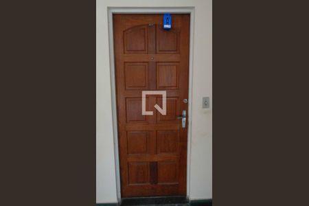 Apartamento à venda com 47m², 2 quartos e 1 vaga Apartamento à venda com 47m², 2 quartos e 1 vagaPorta de Acesso