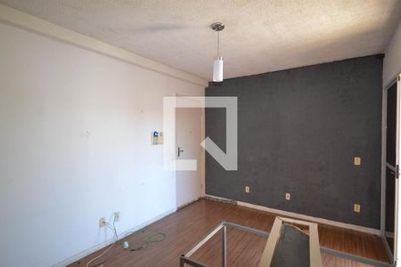 Sala de apartamento para alugar com 2 quartos, 50m² em Bom Pastor, Belford Roxo