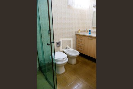 Casa para alugar com 347m², 3 quartos e 4 vagas Casa para alugar com 347m², 3 quartos e 4 vagasBanheiro