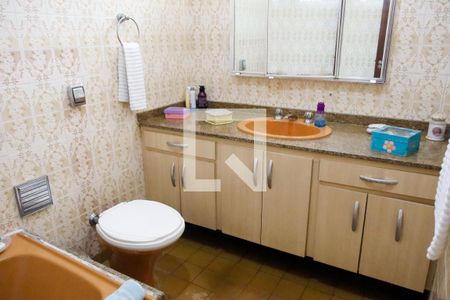 Casa para alugar com 347m², 3 quartos e 4 vagas Casa para alugar com 347m², 3 quartos e 4 vagasBanheiro