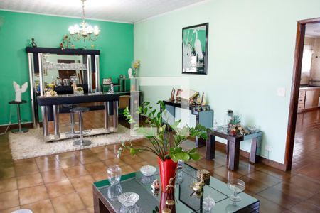 sala de casa à venda com 3 quartos, 347m² em Vila Osasco, Osasco