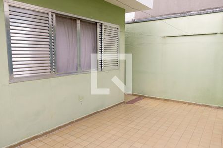 Casa para alugar com 347m², 3 quartos e 4 vagas Casa para alugar com 347m², 3 quartos e 4 vagasQuintal