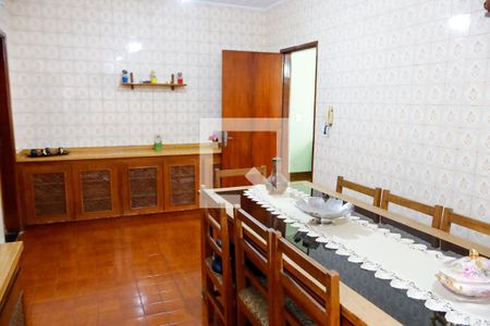 Casa para alugar com 347m², 3 quartos e 4 vagas Casa para alugar com 347m², 3 quartos e 4 vagasCozinha