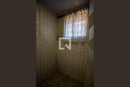 Banheiro de casa para alugar com 1 quarto, 55m² em Santa Rosa, Niterói