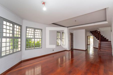 Sala de casa à venda com 5 quartos, 416m² em Parque Santo Antonio, Guarulhos