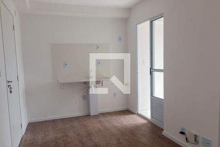 Sala/Cozinha de apartamento à venda com 2 quartos, 32m² em Vila Sônia, São Paulo