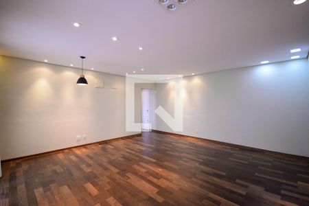 Sala  de apartamento para alugar com 2 quartos, 87m² em Vila Nair, São Paulo