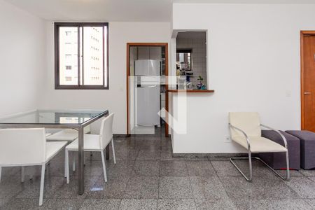 Sala de apartamento para alugar com 2 quartos, 78m² em Moema, São Paulo