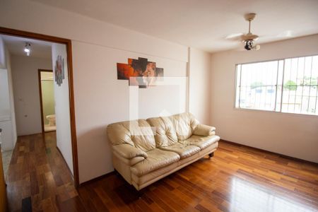 Sala de apartamento à venda com 2 quartos, 56m² em Jardim Itapemirim, São Paulo