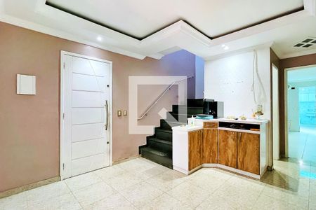 Sala de casa para alugar com 2 quartos, 130m² em Jardim Flor da Montanha, Guarulhos