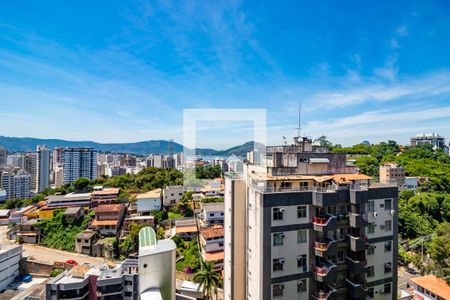 Vista Sala de apartamento à venda com 2 quartos, 66m² em Morro do Estado, Niterói