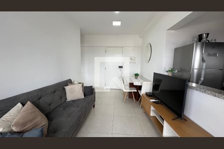 Sala de TV de apartamento à venda com 2 quartos, 62m² em Pinheiros, São Paulo