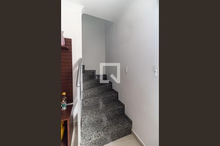Escada de casa à venda com 3 quartos, 100m² em Vila Dom Pedro I, São Paulo