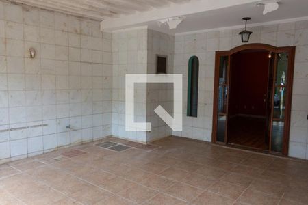 Casa para alugar com 141m², 3 quartos e 3 vagas Casa para alugar com 141m², 3 quartos e 3 vagasGaragem