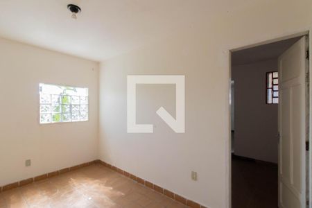 Sala de casa à venda com 2 quartos, 100m² em Jardim Santa Emilia, Guarulhos