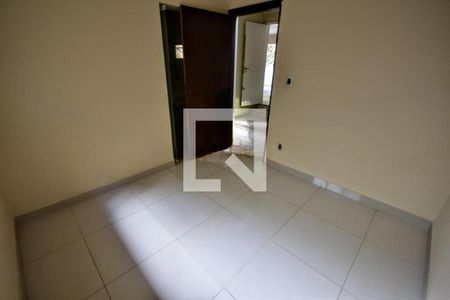 Casa à venda com 5 quartos, 300m² em Vila Lemos, Campinas