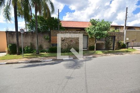 Casa à venda com 5 quartos, 300m² em Vila Lemos, Campinas