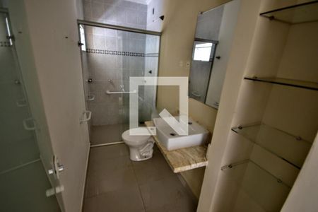 Casa à venda com 5 quartos, 300m² em Vila Lemos, Campinas