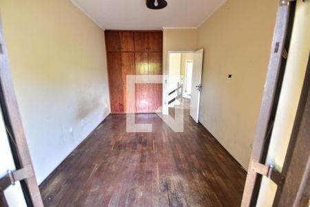 Casa à venda com 5 quartos, 300m² em Vila Lemos, Campinas