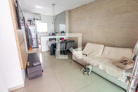 Casa para alugar com 100m², 2 quartos e 1 vagaSala