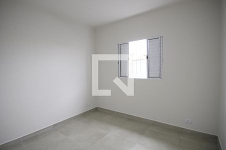 Quarto de casa para alugar com 1 quarto, 25m² em Jardim Patente, São Paulo