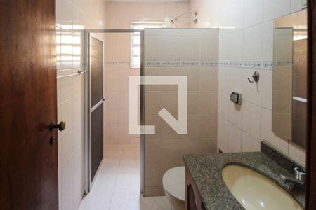 Banheiro de casa à venda com 3 quartos, 174m² em Jardim Vila Formosa, São Paulo